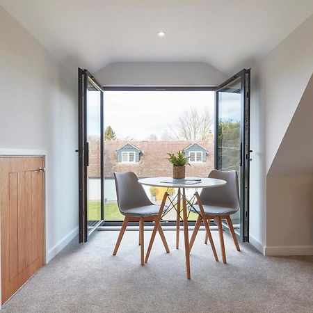 The Lodge Bury St Edmunds Bury St. Edmunds Bagian luar foto