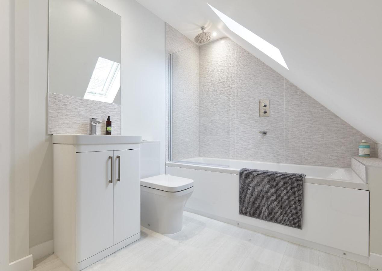 The Lodge Bury St Edmunds Bury St. Edmunds Bagian luar foto